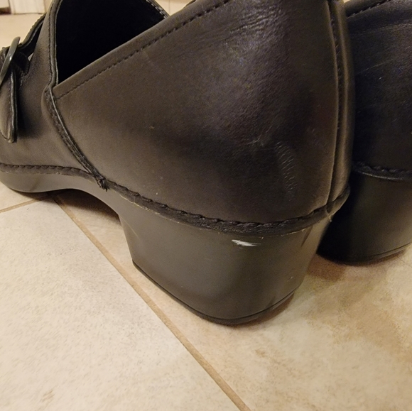 Dansko Black Leather Shoes - Picture 12 of 15